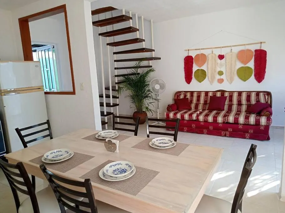 Casa Agradable Con Patio, Seguridad 24/7 Centrica Villa Cancun Holiday home