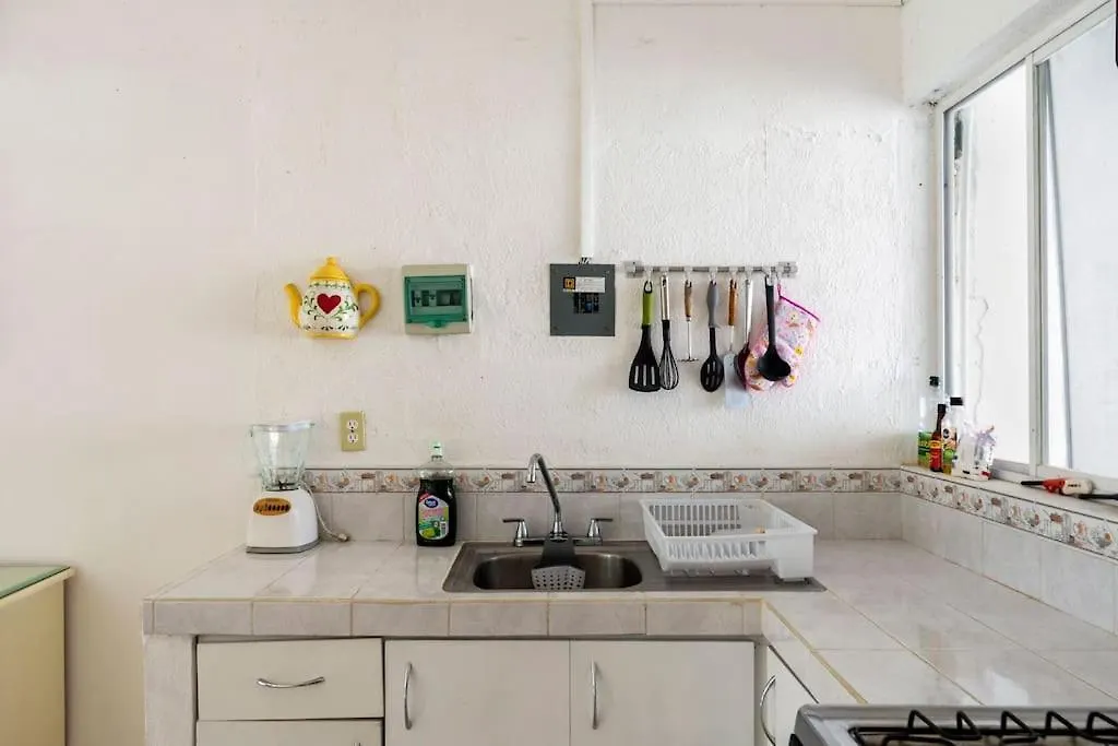 Casa Agradable Con Patio, Seguridad 24/7 Centrica Villa Cancun